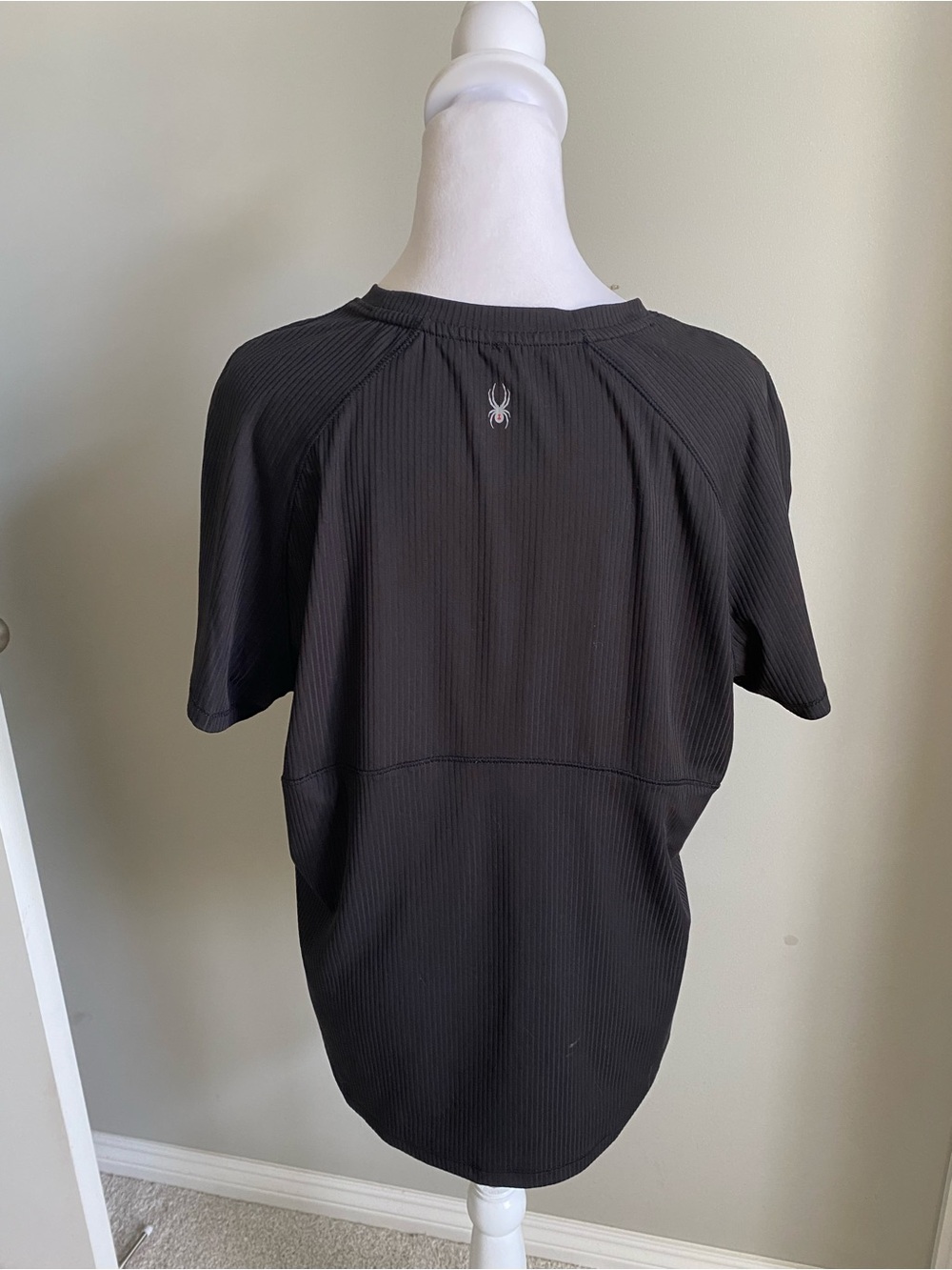 Spyder Black Ribbed Short Sleeve Tee Top Activewear - Picture 4 of 7